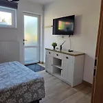 Nad Jeziorem Lesnianskim *