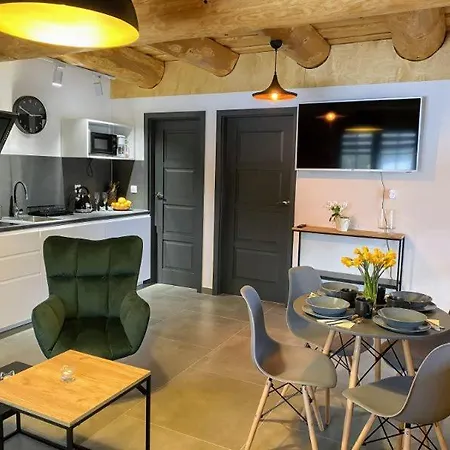 Nad Jeziorem Lesnianskim Apartment Bozkowice