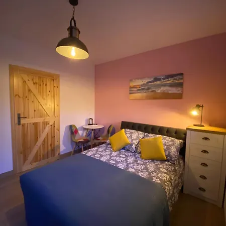 Nad Jeziorem Lesnianskim Bozkowice