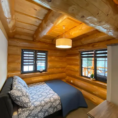 Apartment Nad Jeziorem Lesnianskim *