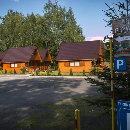 Nad Jeziorem Lesnianskim Appartamento Bozkowice