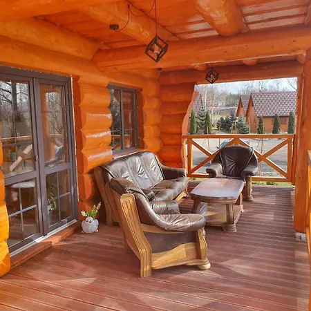 Nad Jeziorem Lesnianskim Apartment *