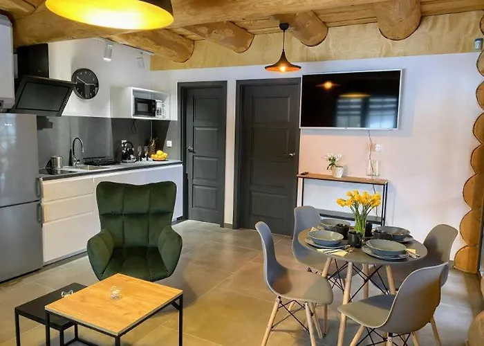 Nad Jeziorem Lesnianskim Apartment Bozkowice