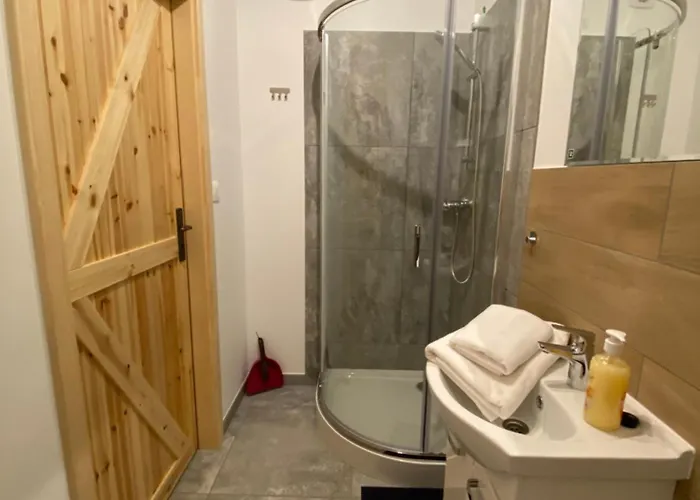 Nad Jeziorem Lesnianskim